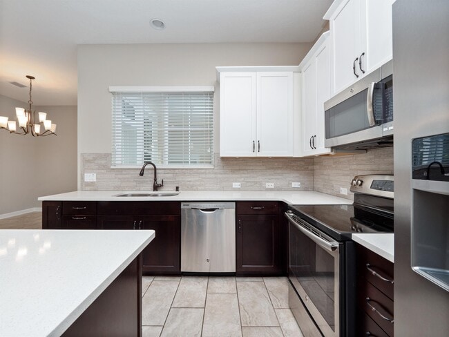 Photo - 1442 Resolute St