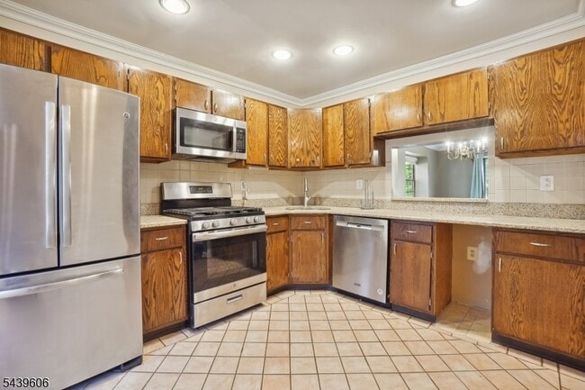 Photo - 96 Baldwin Ct