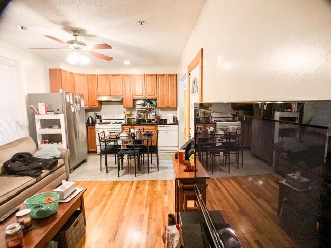 Photo - 127 Cedar St Rental