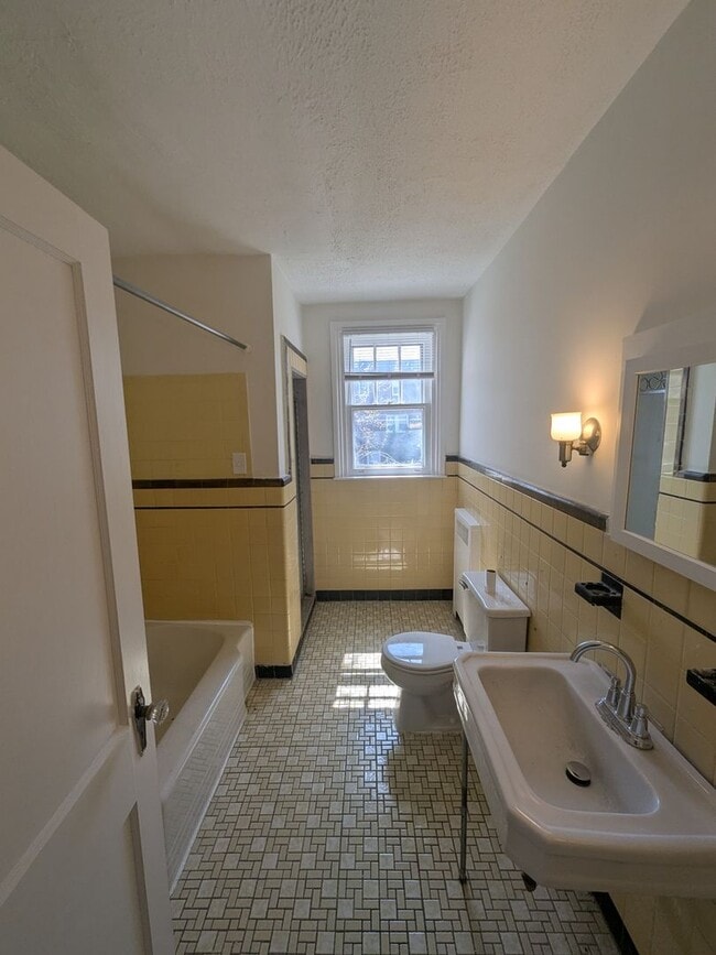 Photo - 3343 Chippendale St Unidad B (1st Fl)