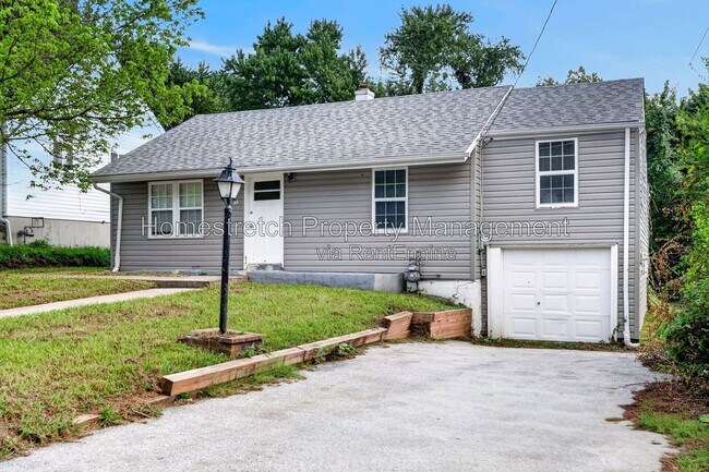 452 Bluff Dr