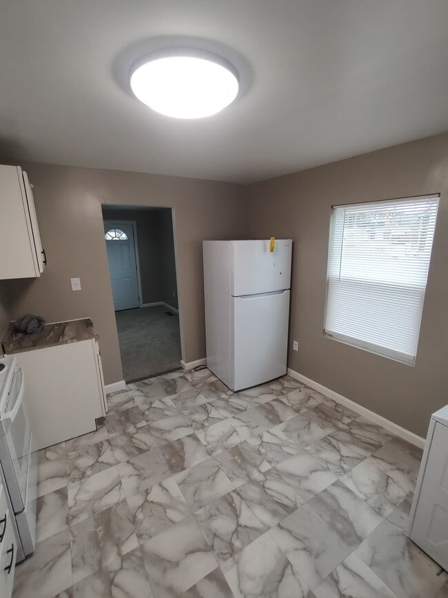 Photo - 1 Circle Dr
