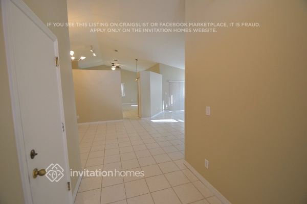 Photo - 13237 SW 52nd St