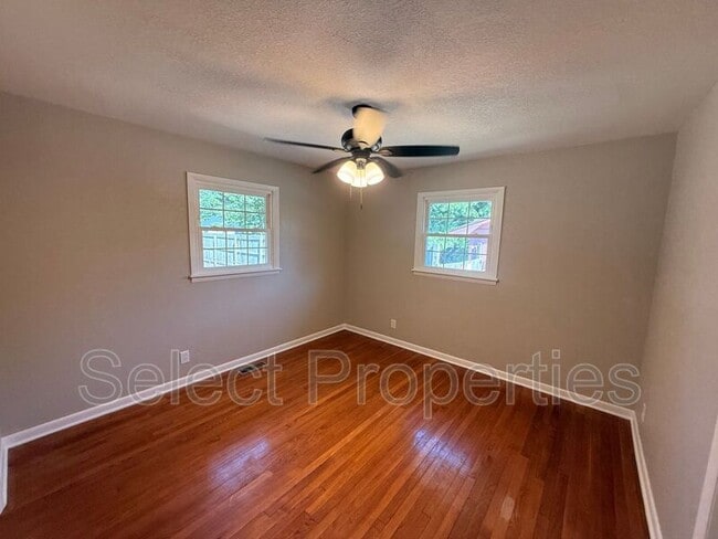 Photo - 1801 Bernard St