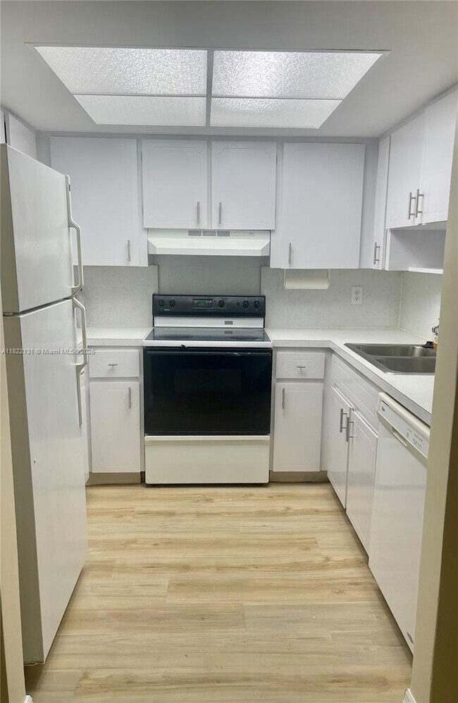 Photo - 10290 N Military Trl Condo Unit 5A