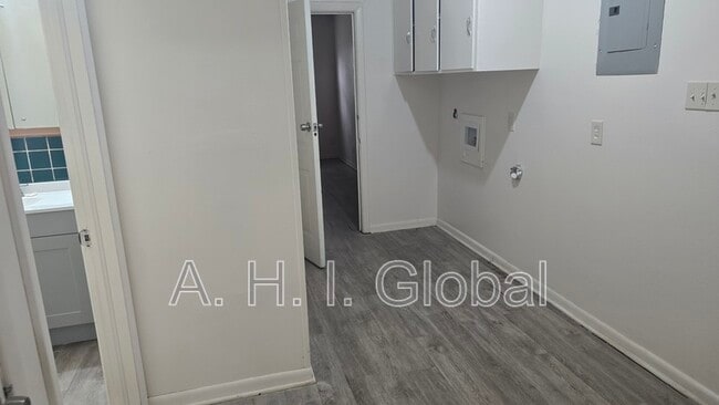 Photo - 903 N Polk St