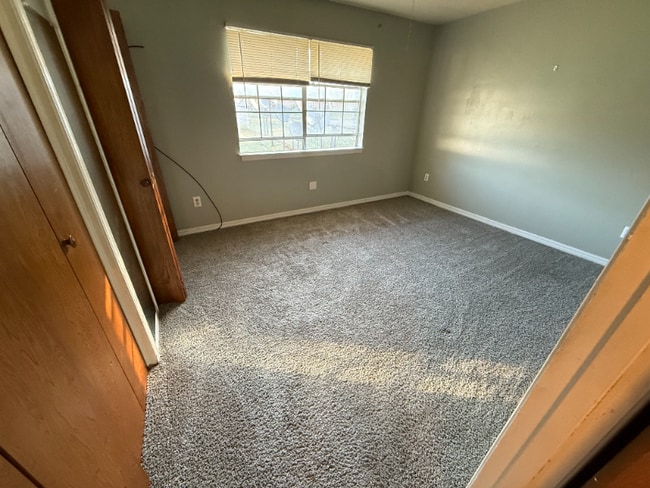 Photo - 724 E 13th St Unit 724