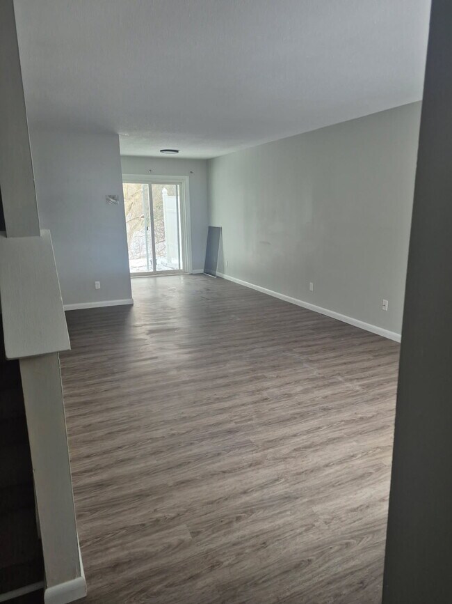 C5 Grandview Dr