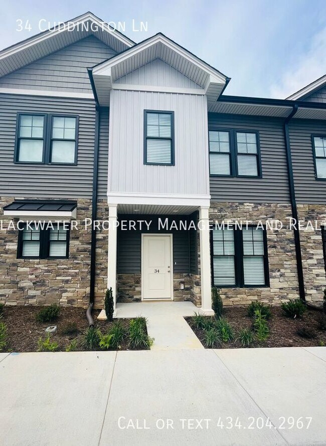 2 Bedroom Townhome in English Commons! - 2 Bedroom Townhome in English Commons!