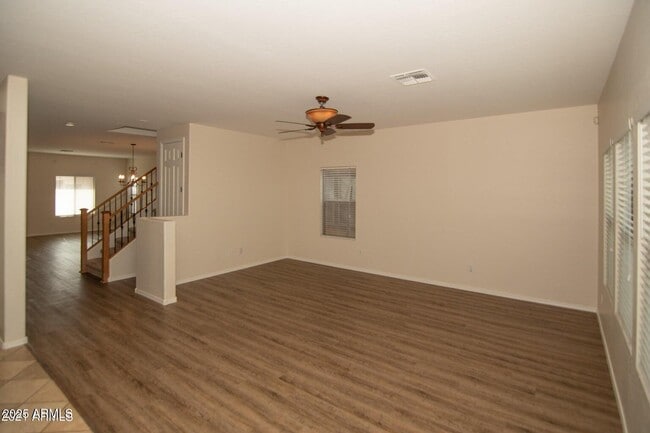 Photo - 605 N 111th Dr