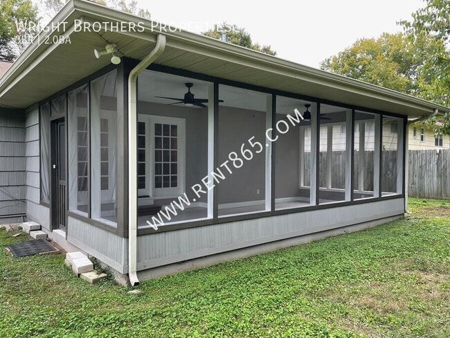 Photo - 4709 Lonas Dr