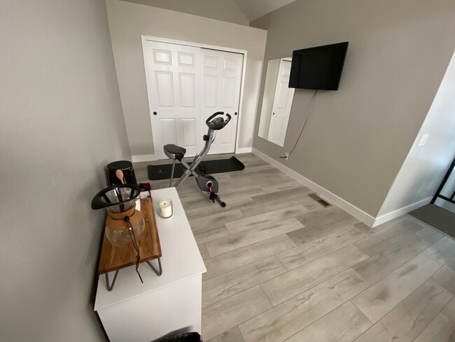 loft/2nd bedroom - 8341 S Upham Way Unit The Reef