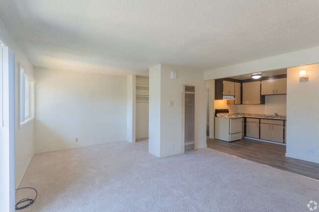 Twin Pines Manor Apartments