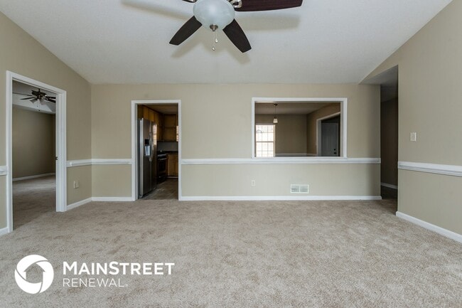 Photo - 205 Briarpatch Ct