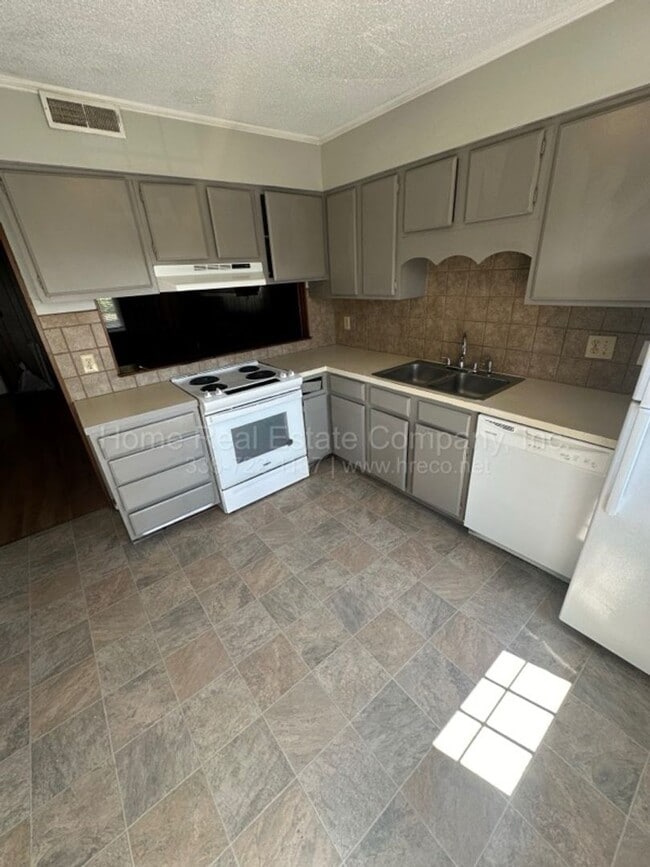 Photo - 406 Spaugh St SW Unit 406-D