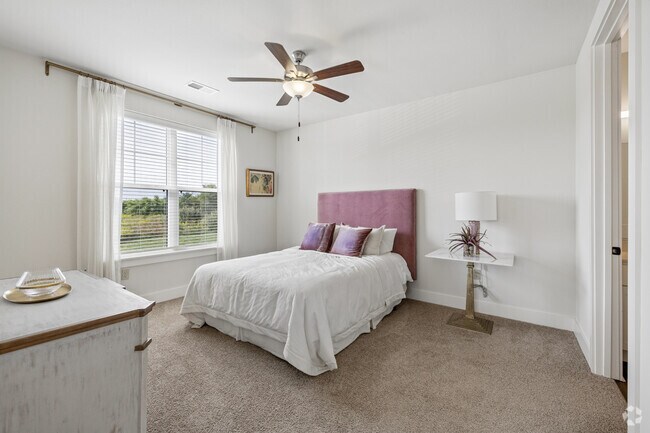 2BR, 2BA - 1,312SF - Primary Bedroom