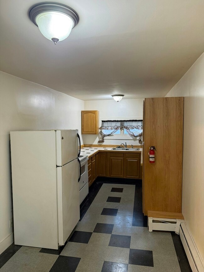 Building Photo - 1 Sisson St Unit 3 Sisson St.