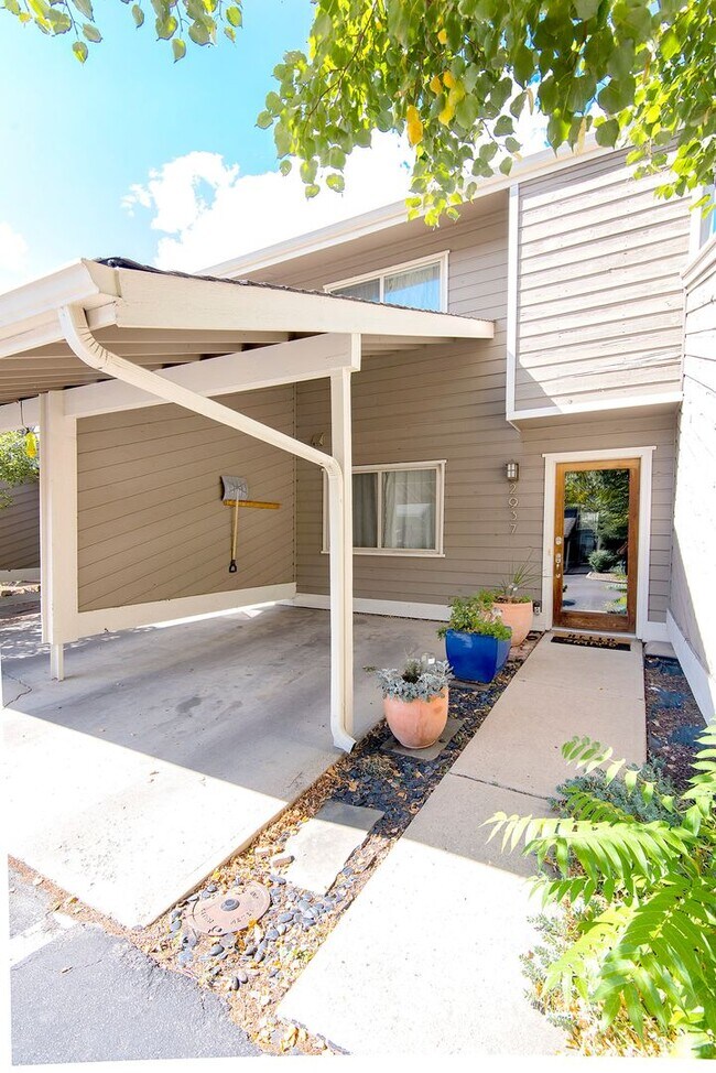 Photo - Super fun remodeled Apartment