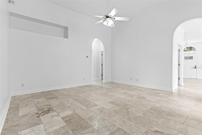 18120 Palm Breeze Dr