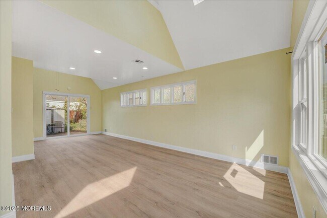 Photo - 29 Lohsen Pl