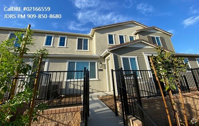 Building Photo - Fontana 3 Bedroom Home