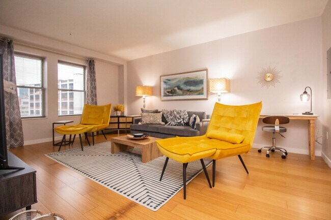 Photo - Luxury 2-Bed, 2-Bath Apartment – All Utili...
