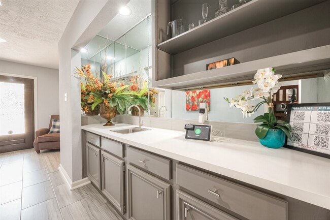 Photo - 1723 Rock Fence Dr