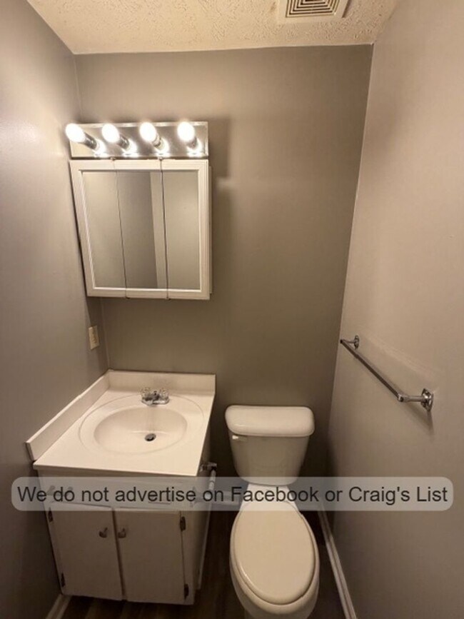 Photo - Rannock Duplex Unit 6211 Rannock Drive