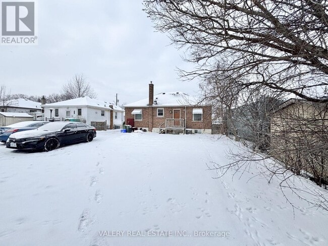 Photo - 265 W 2nd St