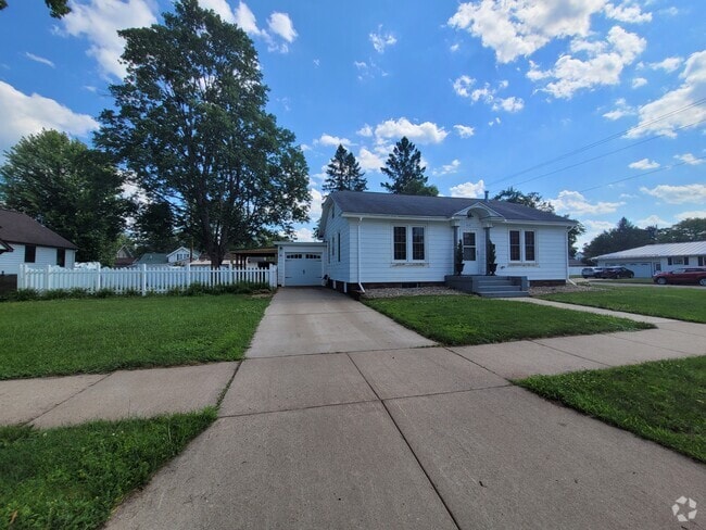 Building Photo - 429 W Cedar St Rental