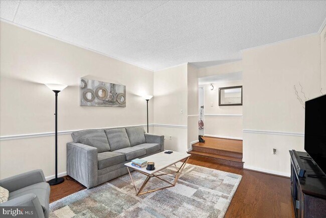 Photo - 5121 Maris Ave Unit 100