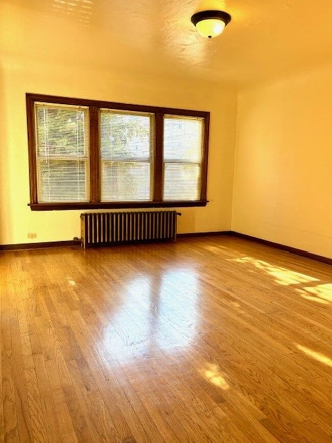 Photo - Catalina Apartments