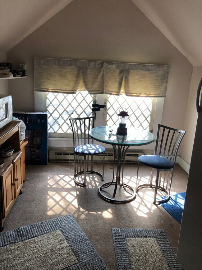 Photo - 832 Quincy Ave Unit Apartment