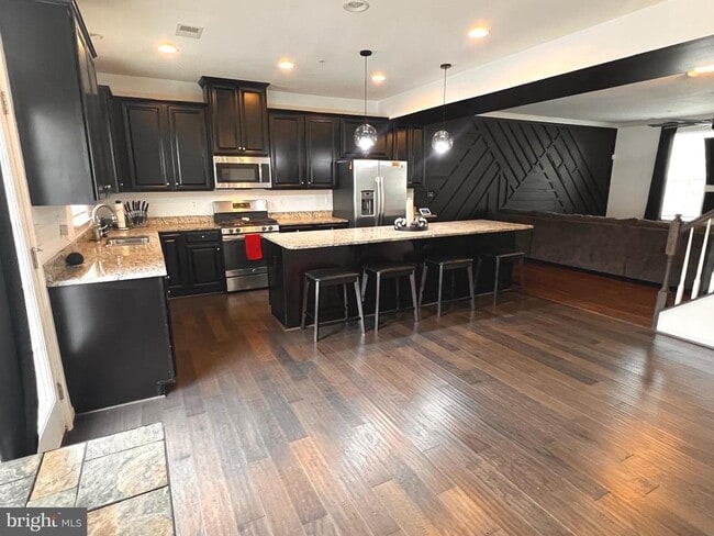 Photo - 154 Sachem St