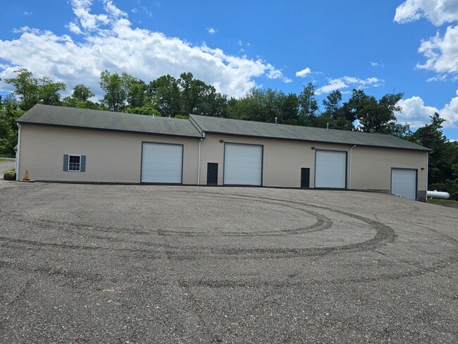 Photo - 443 Fairwood Rd