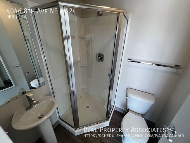 Photo - 4046 8th Ave NE Unit 424