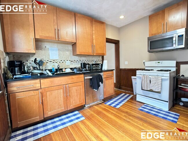 Photo - 15 Aldie St Unit 2