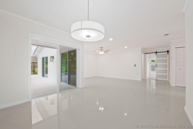 561 SW 168th Terrace