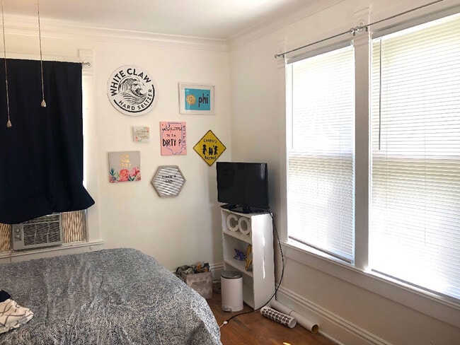 Photo - 1507 W Callender Ave Unit B