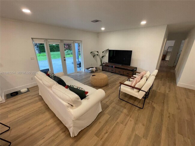 Photo - 10343 SW 114th St