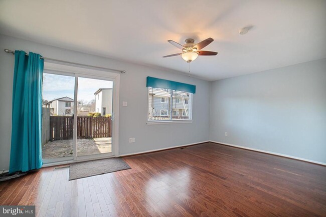 Photo - 1908 Cambridge Dr
