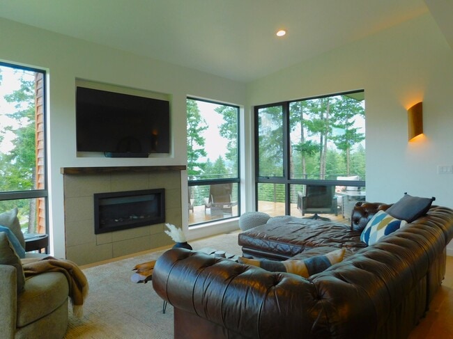 Photo - 55 Shady Pnes Ln