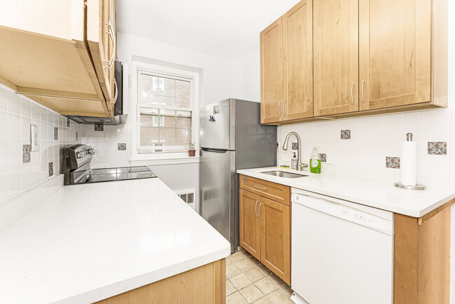 Photo - 21 Englewood Ave Condo Unit 2