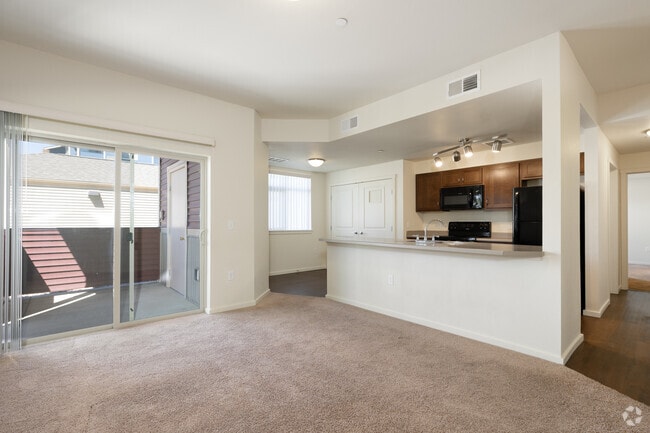 Interior Photo - Copper Range