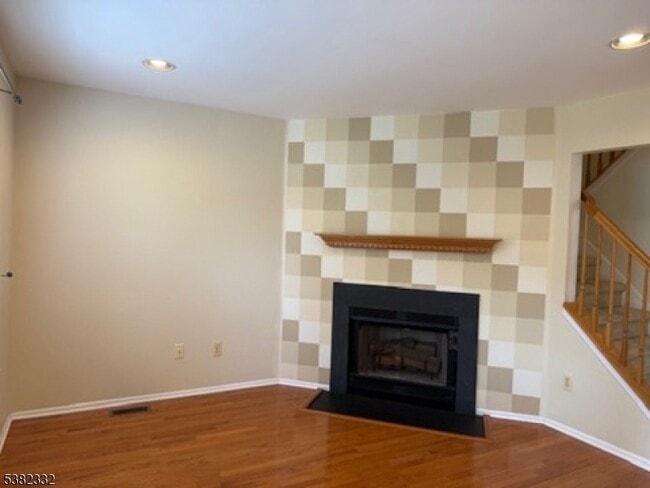 Photo - 8 Bateman Way