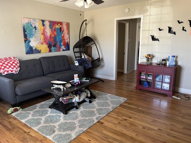 Photo - 3303 28th St