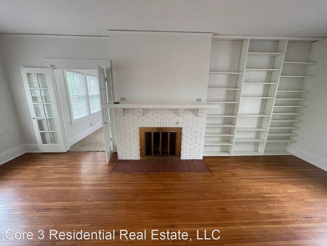 Photo - 3 br, 2.5 bath House - 1701 E. Washington