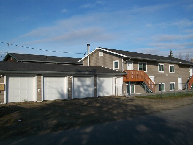 Building Photo - 2602 Gillam Way Unit 4