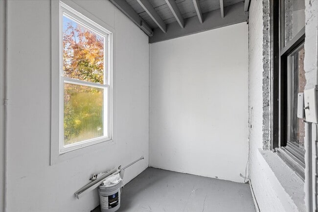 Photo - 3268 W Fullerton Ave Unit 2