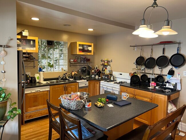 Photo - 315-317 Harrison St